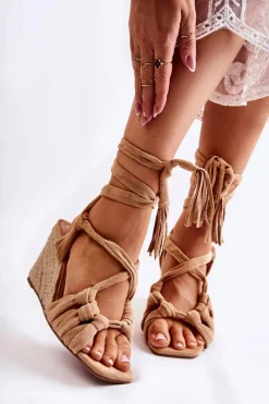 Clearance Boto Zamszowe Wiązane Sandały Na Koturnie Beżowe Flavia Beżowy