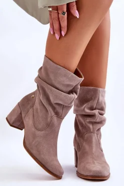 Discount Maciejka Zamszowe Wsuwane Botki 06005-10 Ciemnobeżowe