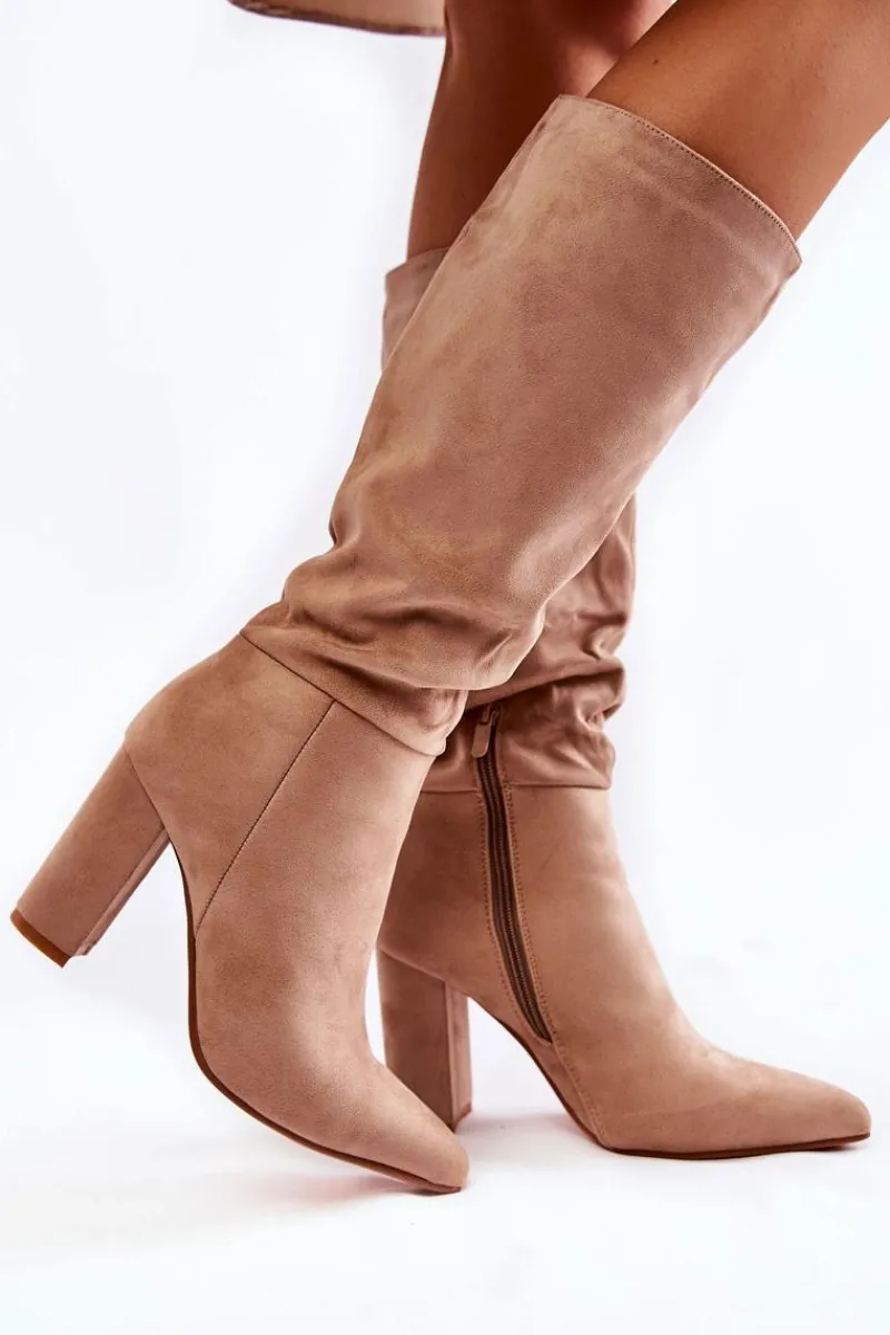 New Boto Zamszowe Wsuwane Kozaki Na Obcasie Beżowe Miriam