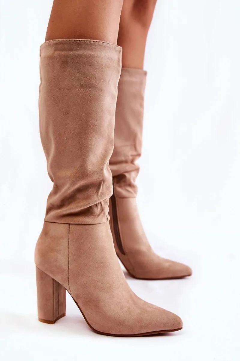 New Boto Zamszowe Wsuwane Kozaki Na Obcasie Beżowe Miriam