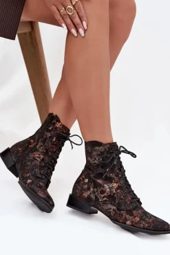 Botki Maciejka|Botki Skórzane>Maciejka Zamszowe Wzorzyste Botki Na Płaskim Obcasie 06391-02 Czarno-Złote
