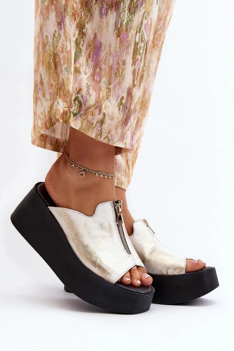 Sale 2916 Damskie Klapki Na Masywnej Platformie Z Suwakiem Złote Damskie Klapki Na Platformie|Klapki Damskie Klasyczne