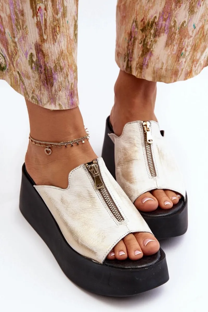 Sale 2916 Damskie Klapki Na Masywnej Platformie Z Suwakiem Złote Damskie Klapki Na Platformie|Klapki Damskie Klasyczne