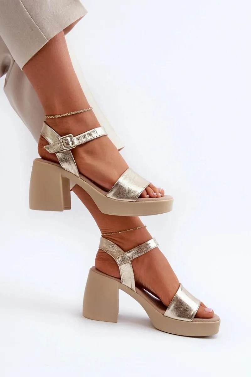 Hot Zazoo 40386 Damskie Skórzane Sandały Na Klocku Złote Złoty