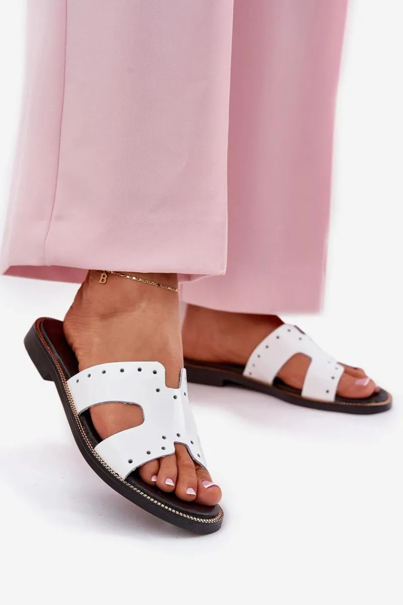 Klapki Damskie Klasyczne>Zazoo 40326 Lakierowane Damskie Klapki Z Ozdobnymi Wycięciami Białe Biały