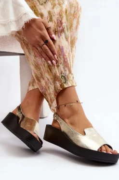 2893 Sandały Damskie Skórzane na Grubej Podeszwie Złote Damskie Sandały Płaskie