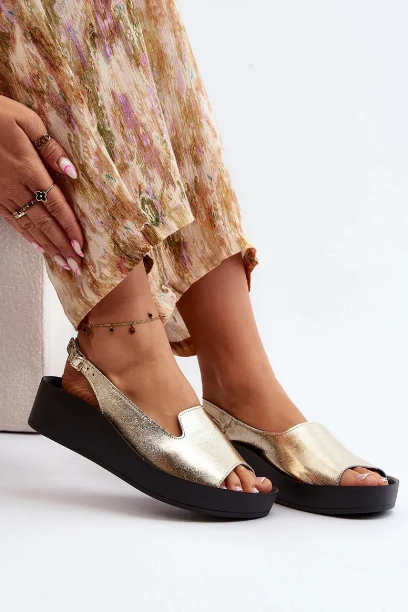 2893 Sandały Damskie Skórzane na Grubej Podeszwie Złote Damskie Sandały Płaskie