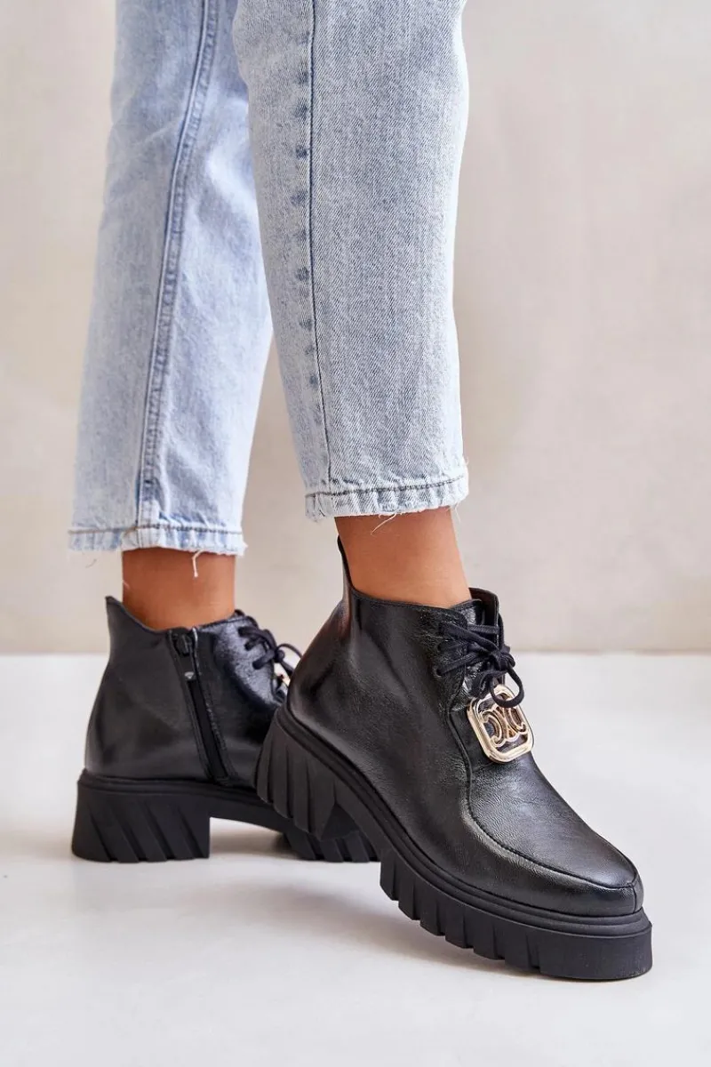 Hot Zazoo 2952 Skórzane Botki Ze Złotą Ozdobą Czarne Czarny