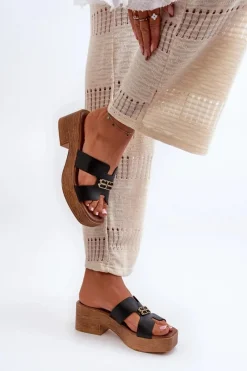 Best Zazoo 40412 Skórzane Eleganckie Klapki Damskie Ze Złotą Ozdobą Czarne Czarny