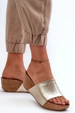 Discount Zazoo 40289 Skórzane Klapki Damskie Na Korkowym Koturnie Złote