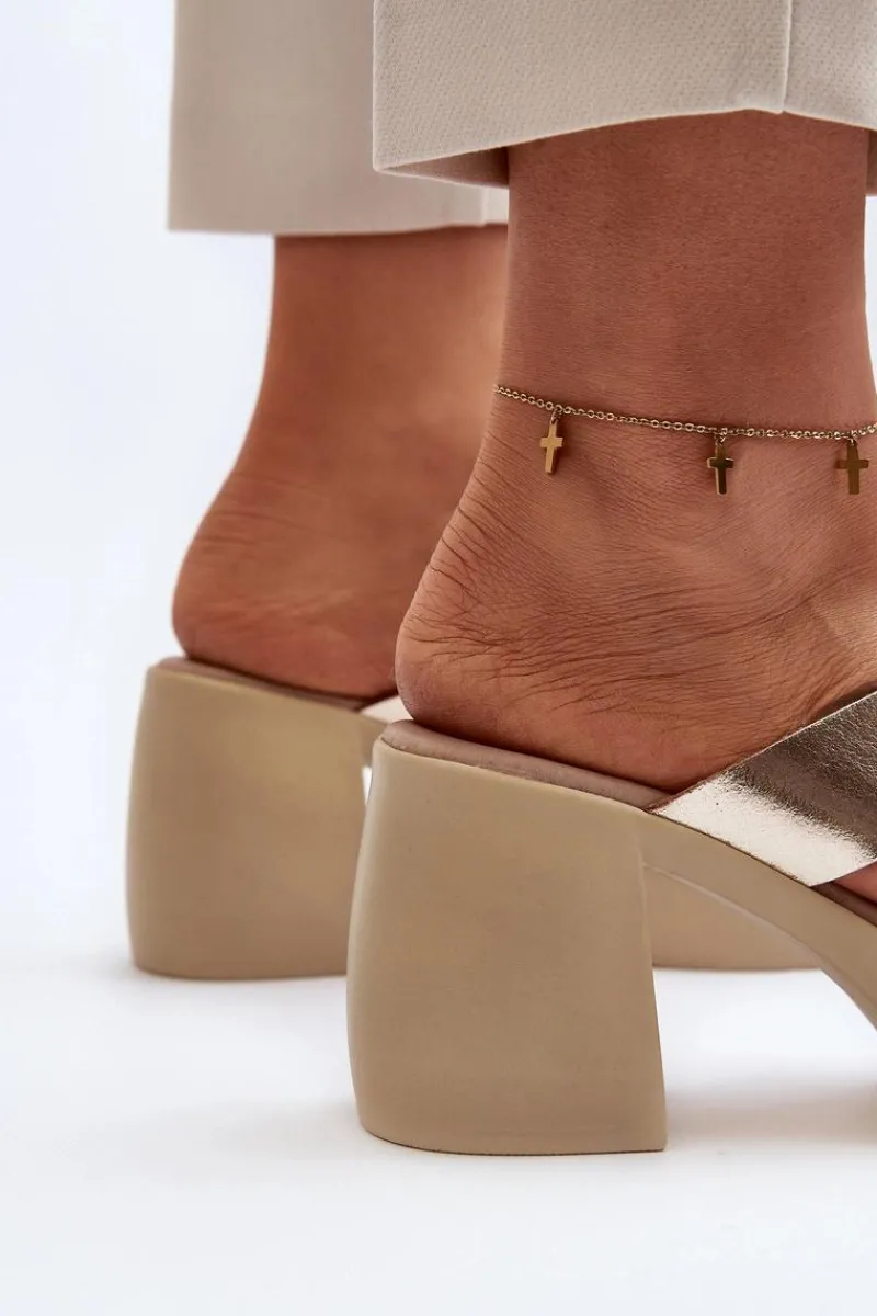 Klapki Na Obcasie|Klapki Damskie Klasyczne>Zazoo 40373 Skórzane Klapki Na Klocku Złote Złoty