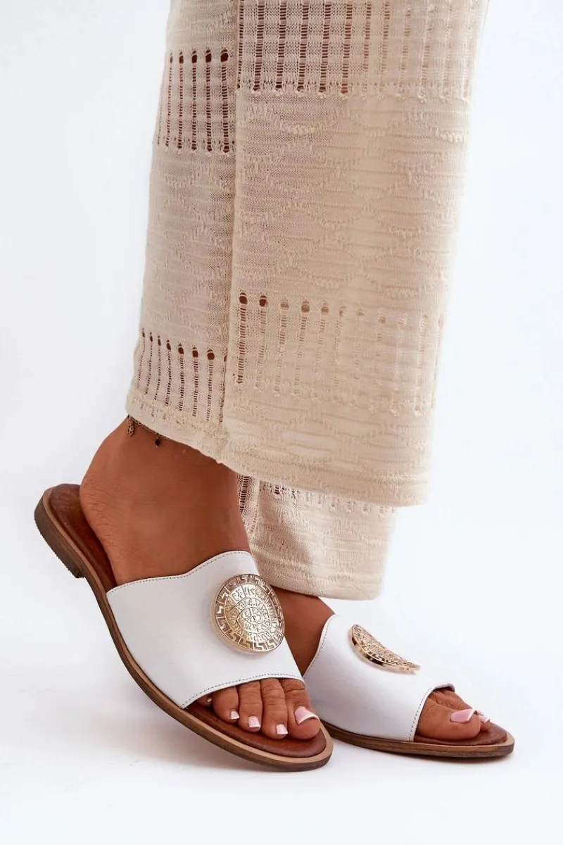 Online Zazoo 2938 Skórzane Klapki Na Płaskim Obcasie Z Ozdobą Białe Biały