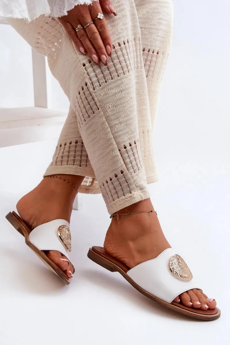 Online Zazoo 2938 Skórzane Klapki Na Płaskim Obcasie Z Ozdobą Białe Biały