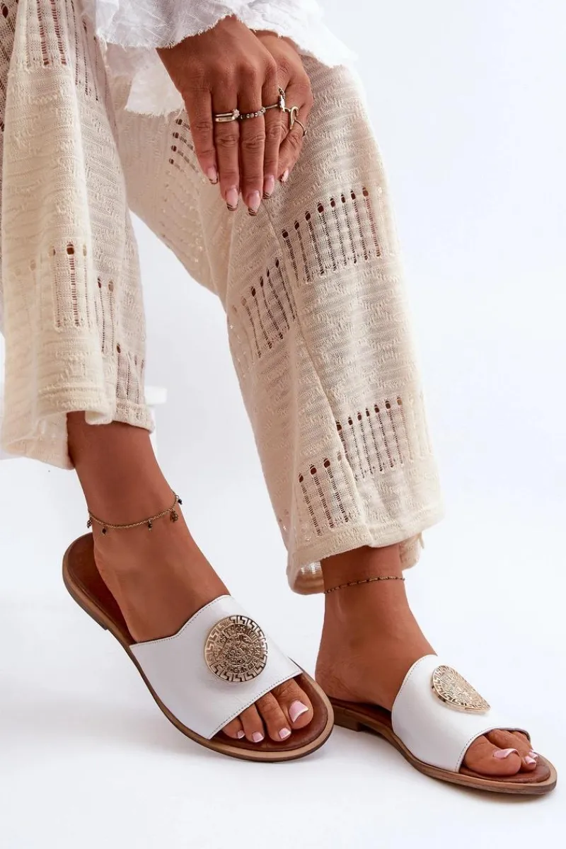 Online Zazoo 2938 Skórzane Klapki Na Płaskim Obcasie Z Ozdobą Białe Biały