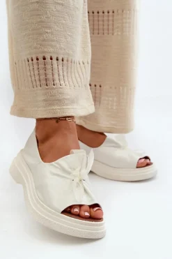 Sale Zazoo 2939 Skórzane Sandały Damskie Z Kokardką Białe