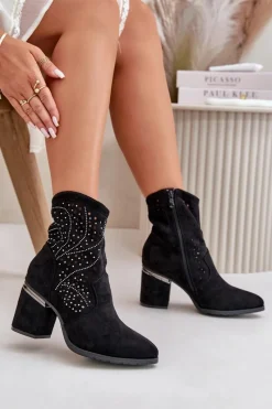 Hot Damskie buty S.Barski Zdobione Ażurowe Botki Damskie Na Słupku Z Eko Zamszu Czarne S.Barski HY42-029 Czarny