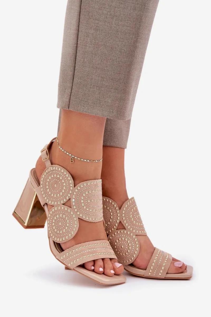 Sandały Na Słupku|Sandały Z Cholewką>Boto Zdobione Sandały Na Słupku Ciemnobeżowe Delariona